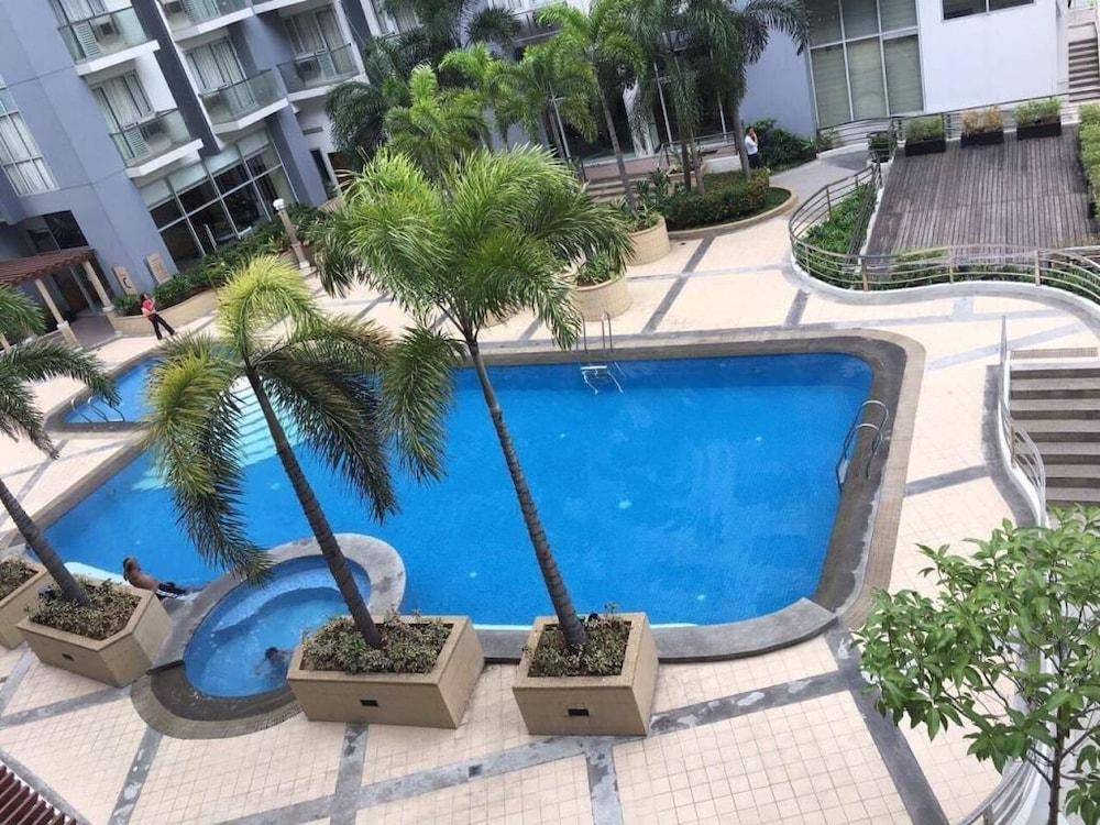 One Palm Tree Apartments Manilla Buitenkant foto